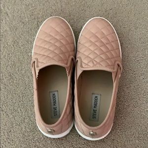 Steven madden classic quilted slip on shoe pink